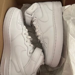 Nike Air Force 1 white  '07 MID sneakers
